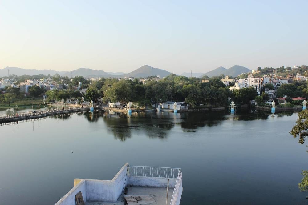 Backpacker Panda Lake Pichola 烏代浦 外观 照片